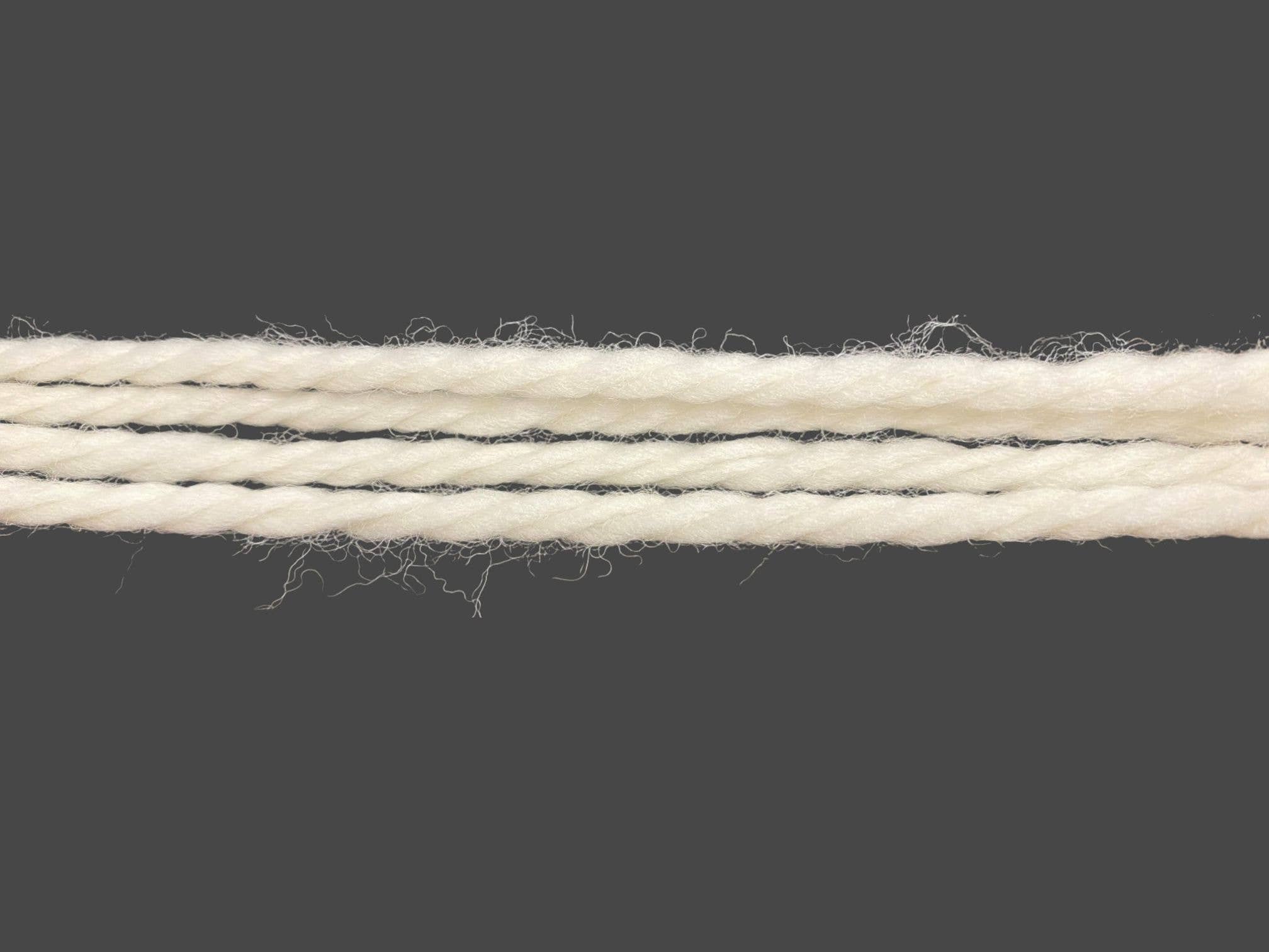 Rooster Yarns - Vendita all'ingrosso Lana - Filato non tinto: filato per maglieria Superwash Merino Super Chunky4