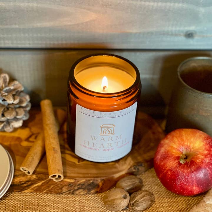 Black Bear & Pine – wholesale Jar/filled candle – Warm Hearth1