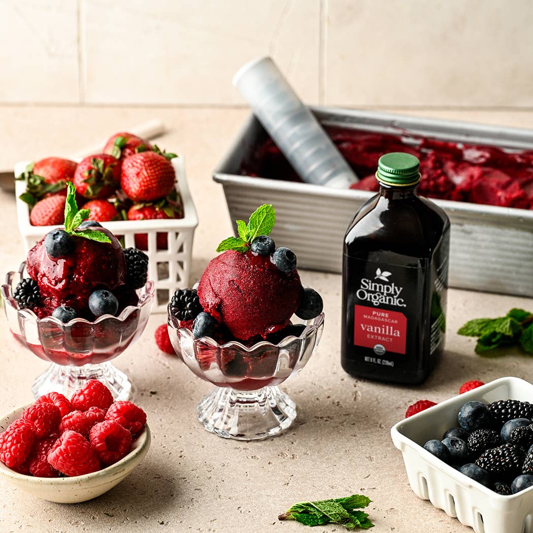 Simply Organic - Wholesale Vanilla/Fruit Extract - Pure Madagascar Vanilla Extract, Certified Organic, 8 Fl Oz8