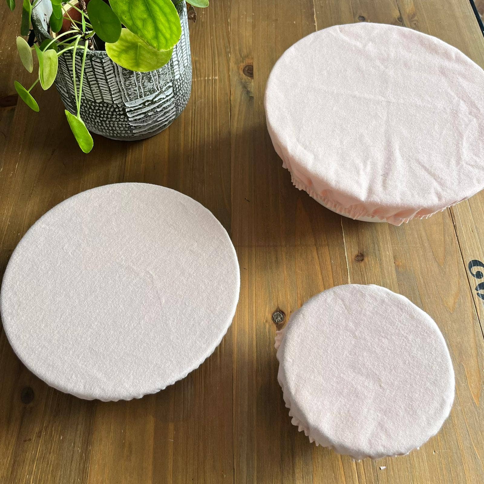 Les Mimines Montpellieraines - Wholesale Food Storage Wrap/Bag - Set of 3 Flat Bowl Covers, Washable and Reusable7
