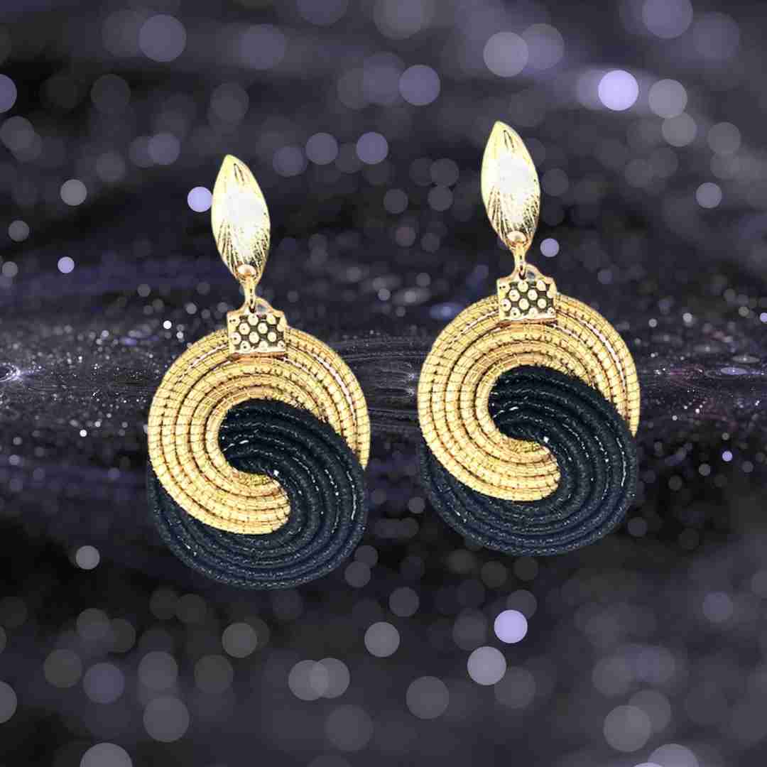 Ora - Wholesale Dangle Earrings - Infinito floor2