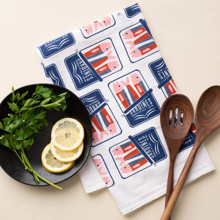 Konservierte Fisch Geschirrtuch | Küchendekoration für den Großhandel von HAZELMADE® Tea Towels + Gifts