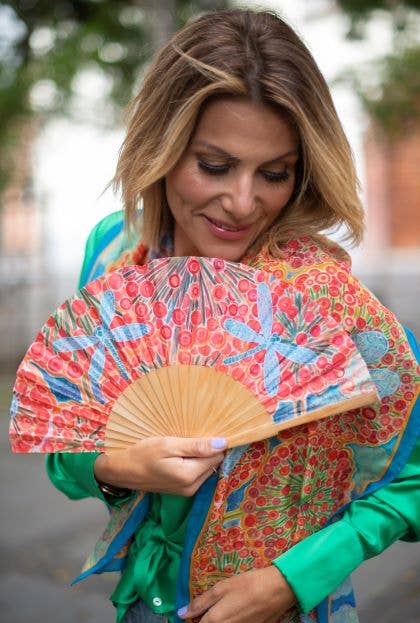 SECO-SECO - Vente Éventail - Éventail Libellule en bois de bouleau verni et tissu semi-soie - 22 cm1