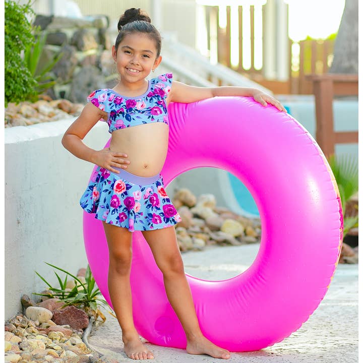 Bikini à jupe volantée Periwinkle Rose pour la vente par Millie Loves Lily