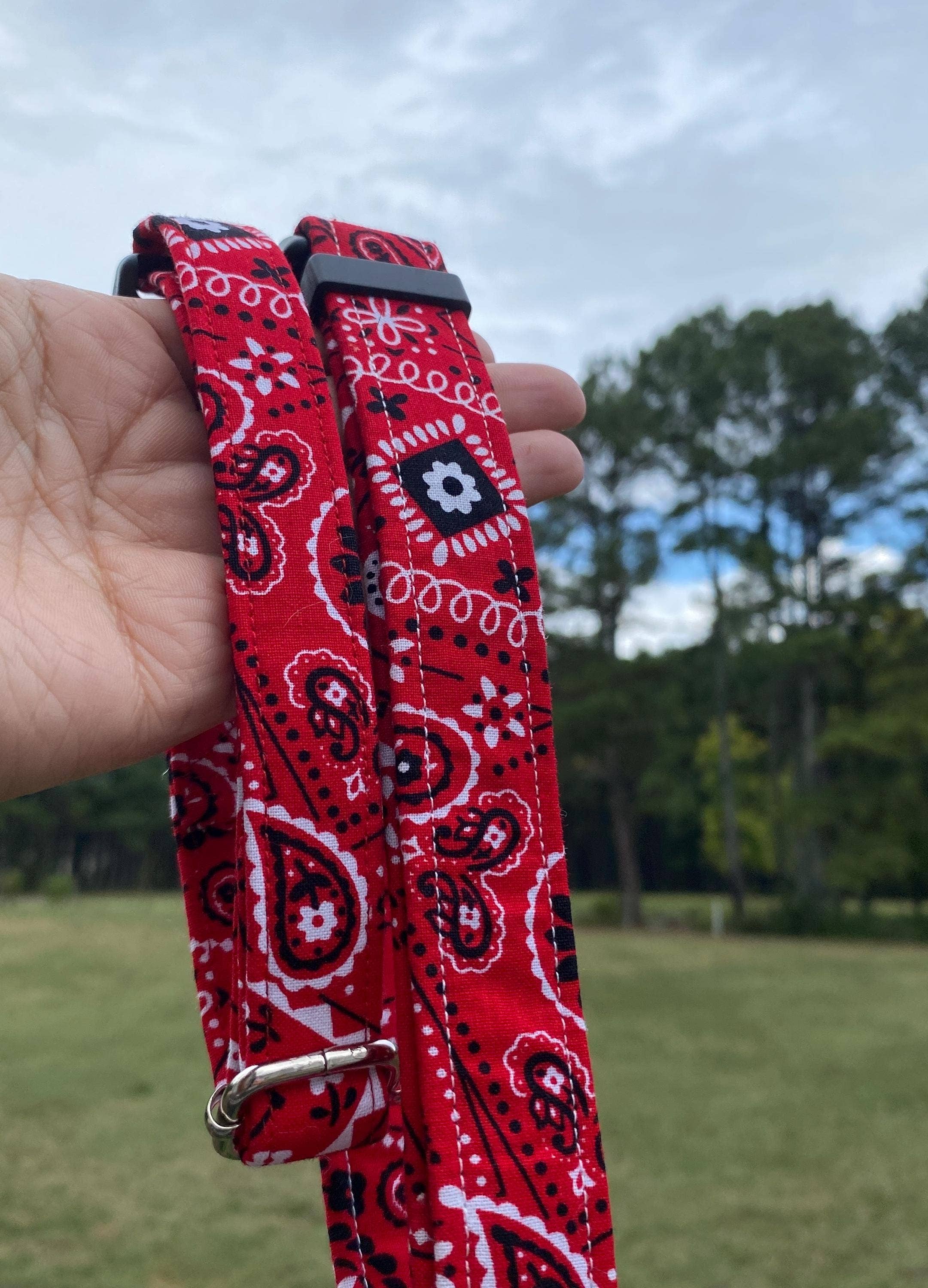 Dixie Lane Collars – wholesale Pet collar – Dog – Western Red Paisley Bandana Dog Collar5