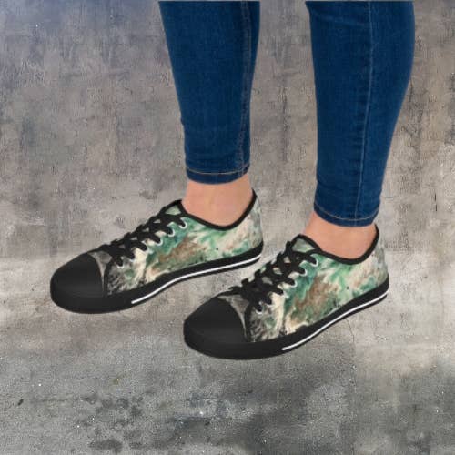 Espadrilles basses Emerald Swirl pour femme pour la vente par See Joy Creative