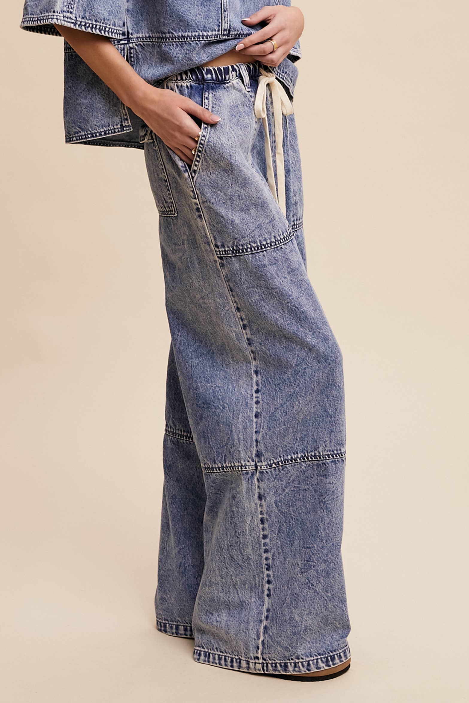Listicle - Wholesale Jeans - Dames - Denim Broek met Wijde Pijpen en Trekkoord LP02565