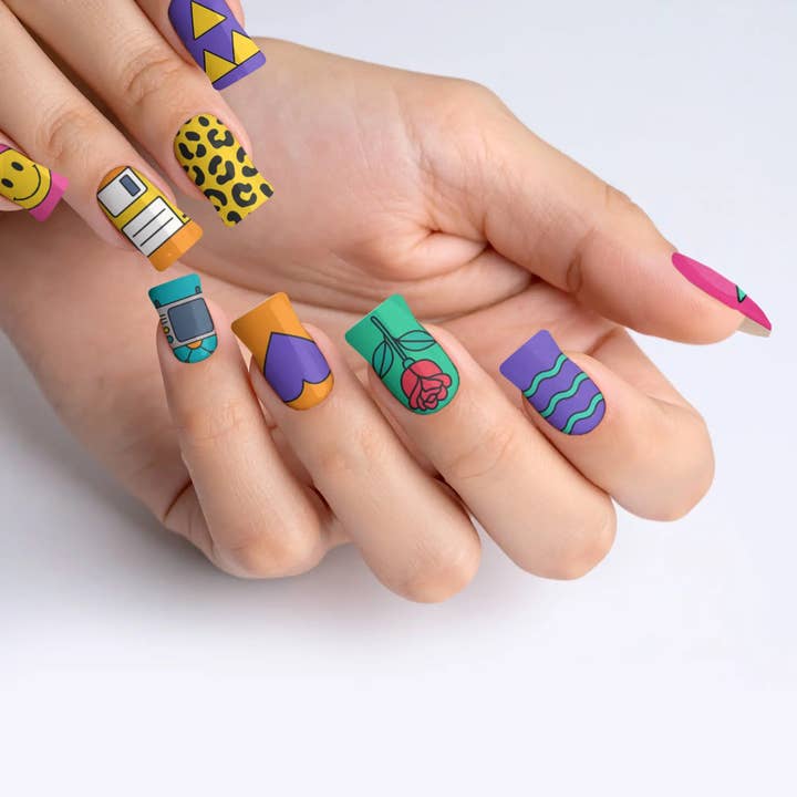 FYNE BODY - Wholesale Press-on/fake nails - Sugar Rush 90's Press-On Nails21