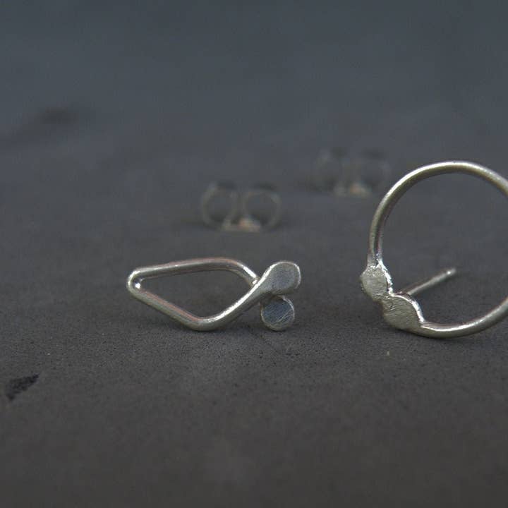 Collezione Hugs and Kisses, perno in argento XO fatto a mano per la vendita all'ingrosso da parte di SteamyLab