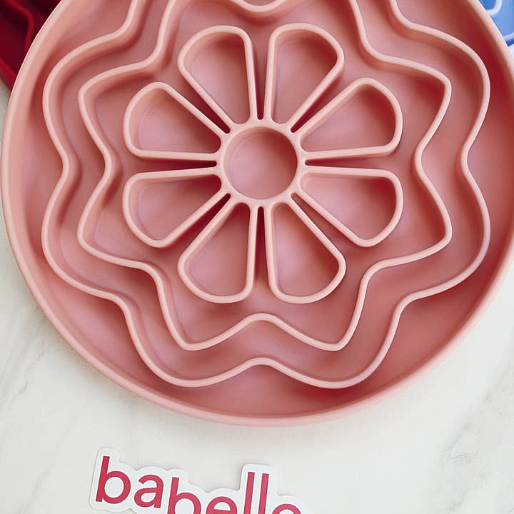 Babelle For Dogs - Wholesale Pet food mat – Dog - The Petal Lickmat - Old Rose 4