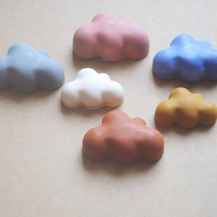 Smilogy Kids Ltd - Wholesale Crayons - Kids & Baby - All-Natural & Non-Toxic Fluffy Cloud-Shaped Jumbo Beeswax Crayons – Set of 53