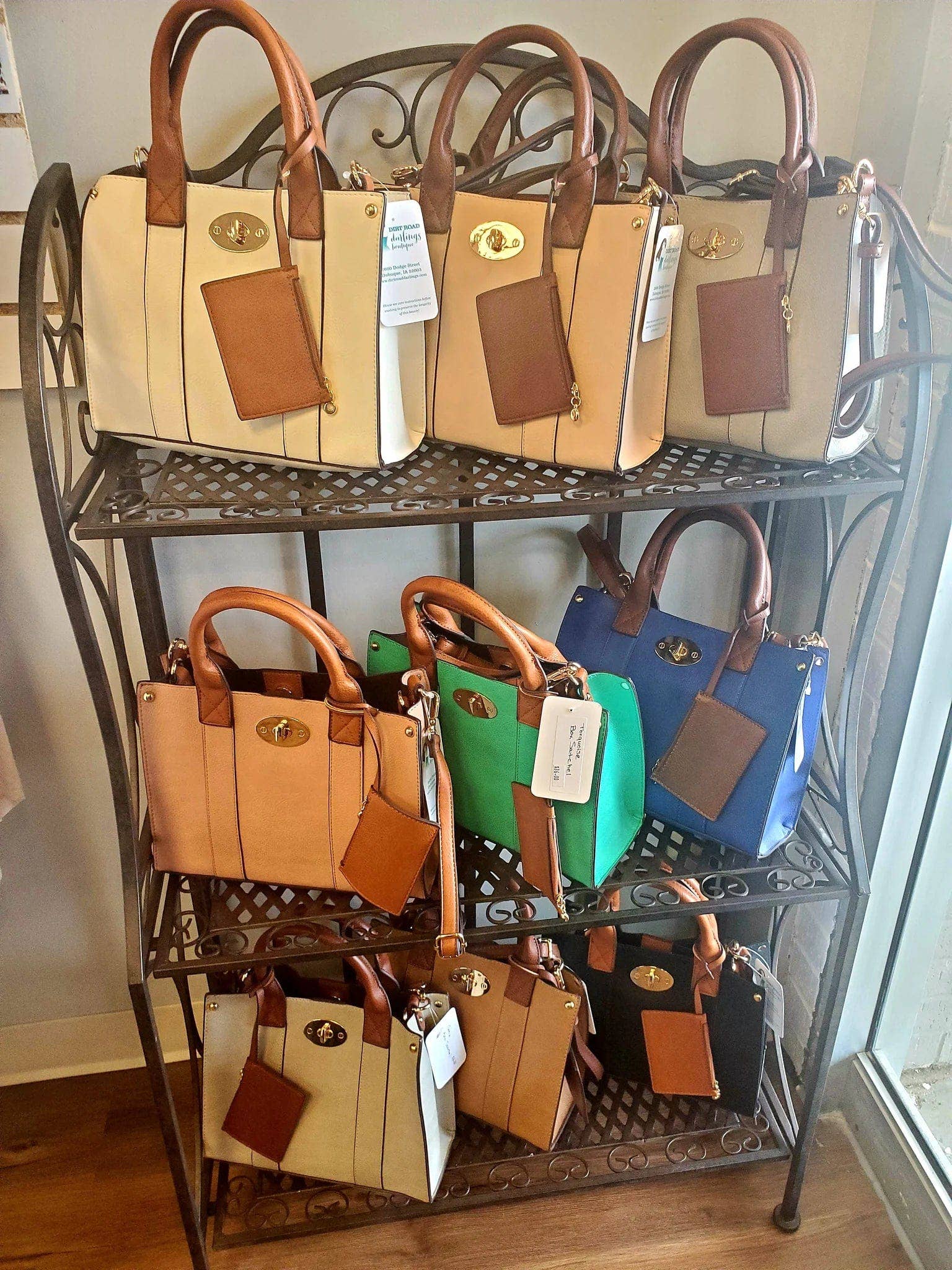 MiMi Wholesale - Vente Sacoche – femme - Sac à bandoulière et sac à main 3-en-1 Boxy pour femme Cameran11