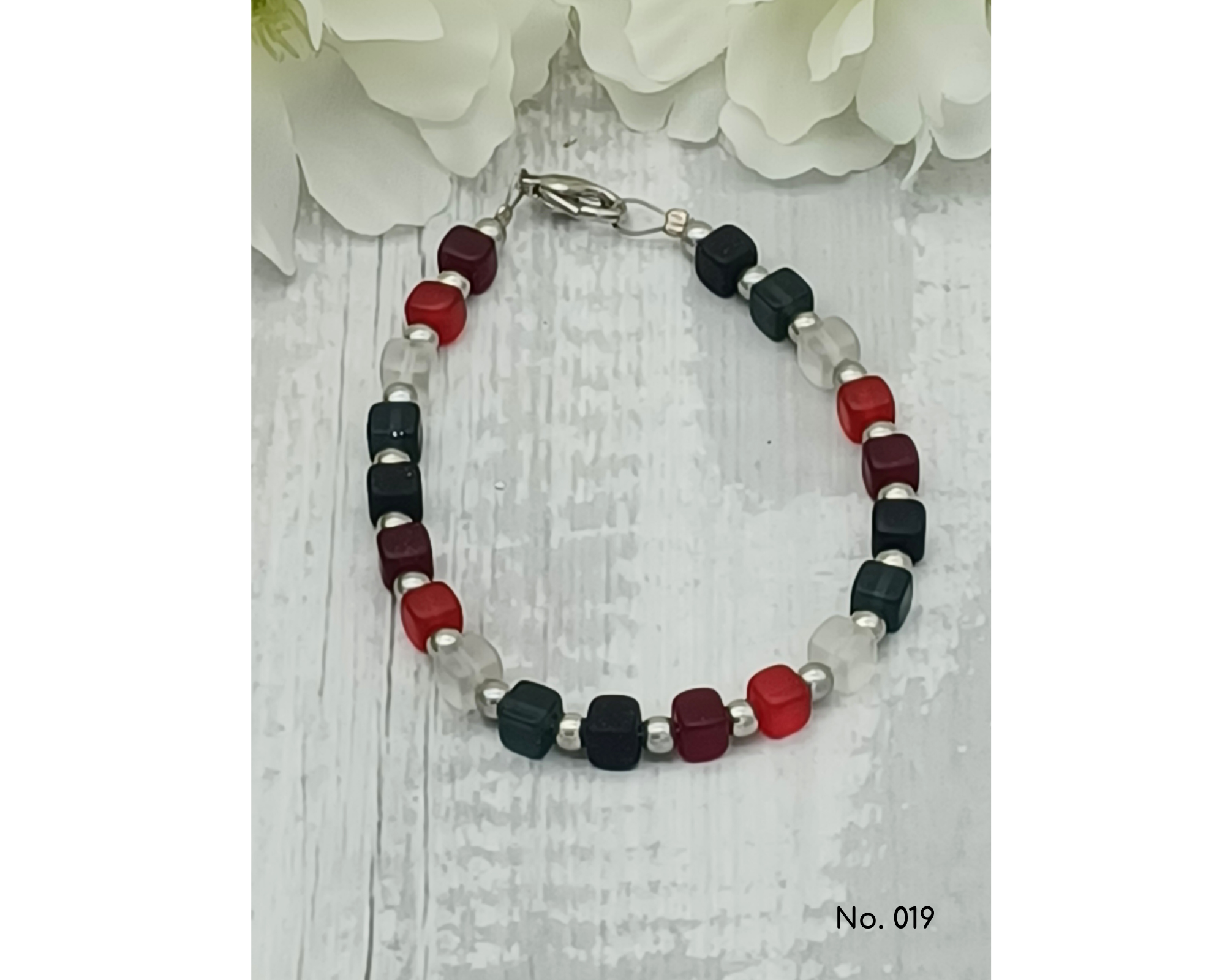 perleperle - Wholesale Beaded Bracelet - Bracelet glass beads, cube shape, Lillie5