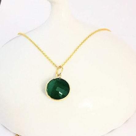 Colar com Pingente Ónix Verde Dourado por atacado de Sophellie Jewellery