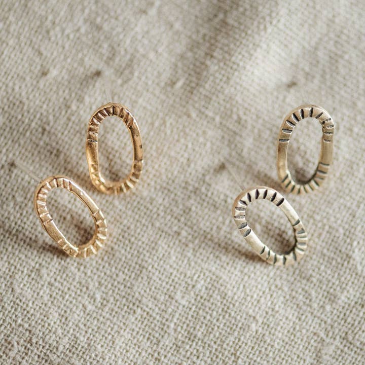 Mesa Studs // 16mm per la vendita all'ingrosso da parte di Commonform