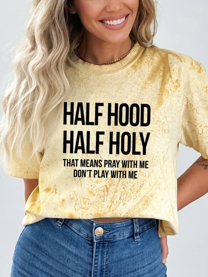 Moitié Saint Moitié Voyou - T-shirt Graphique Amusant - Couleur de T-shirt Éclat pour la vente par Desert Raine