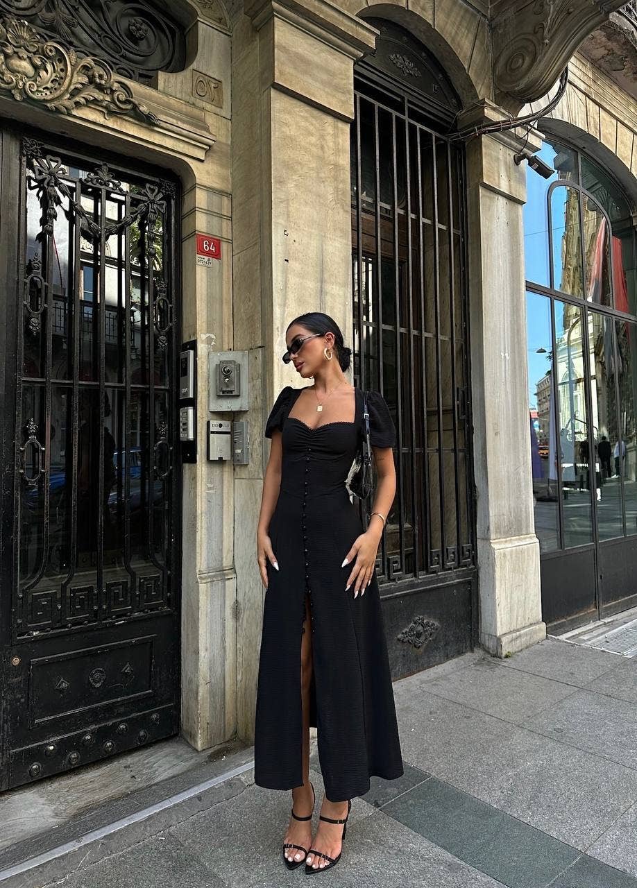 Standpoint Top - Wholesale Dress - Women's - The Noir Elegance Slit Midi Dress - 109212