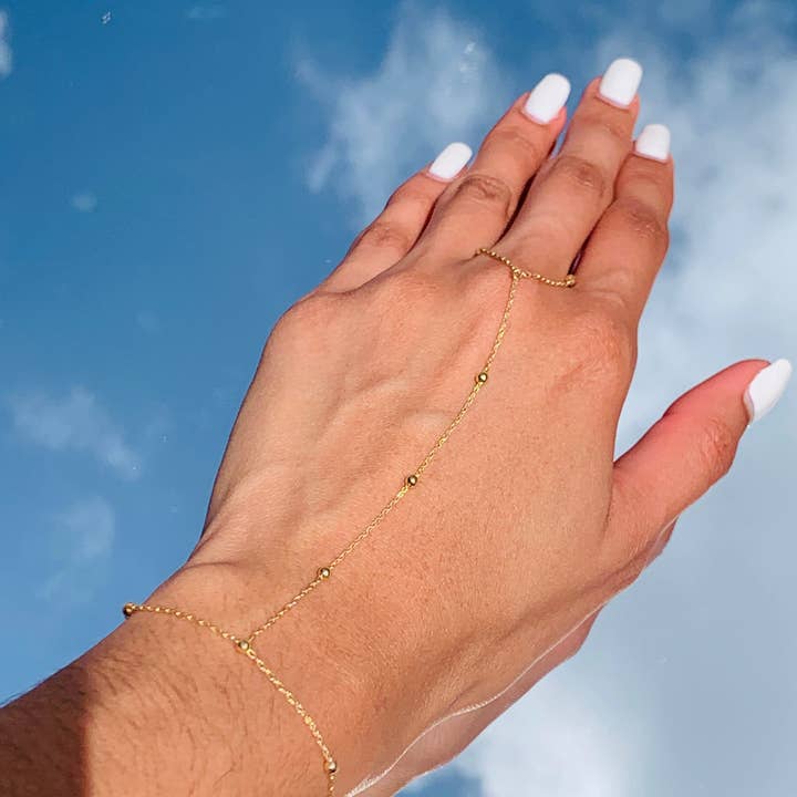 Dainty Gold Filled Ball Hand Chain Bracelet – Women’s Ring Jewelry for wholesale by Mali Beads
