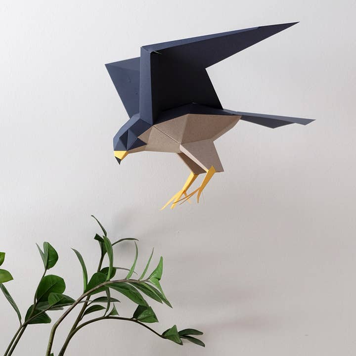 Today is Art Day - Venta al por mayor Kit de manualidades - Figura de papel 3D de halcón peregrino por Plego3