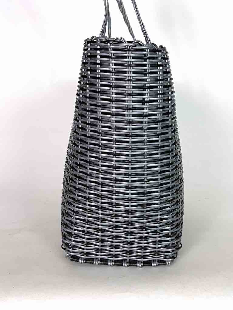 The Niger Bend - Vente Tote bag – femme - Fourre-tout en plastique recyclé tissé profond avec fermeture - El Salvador7