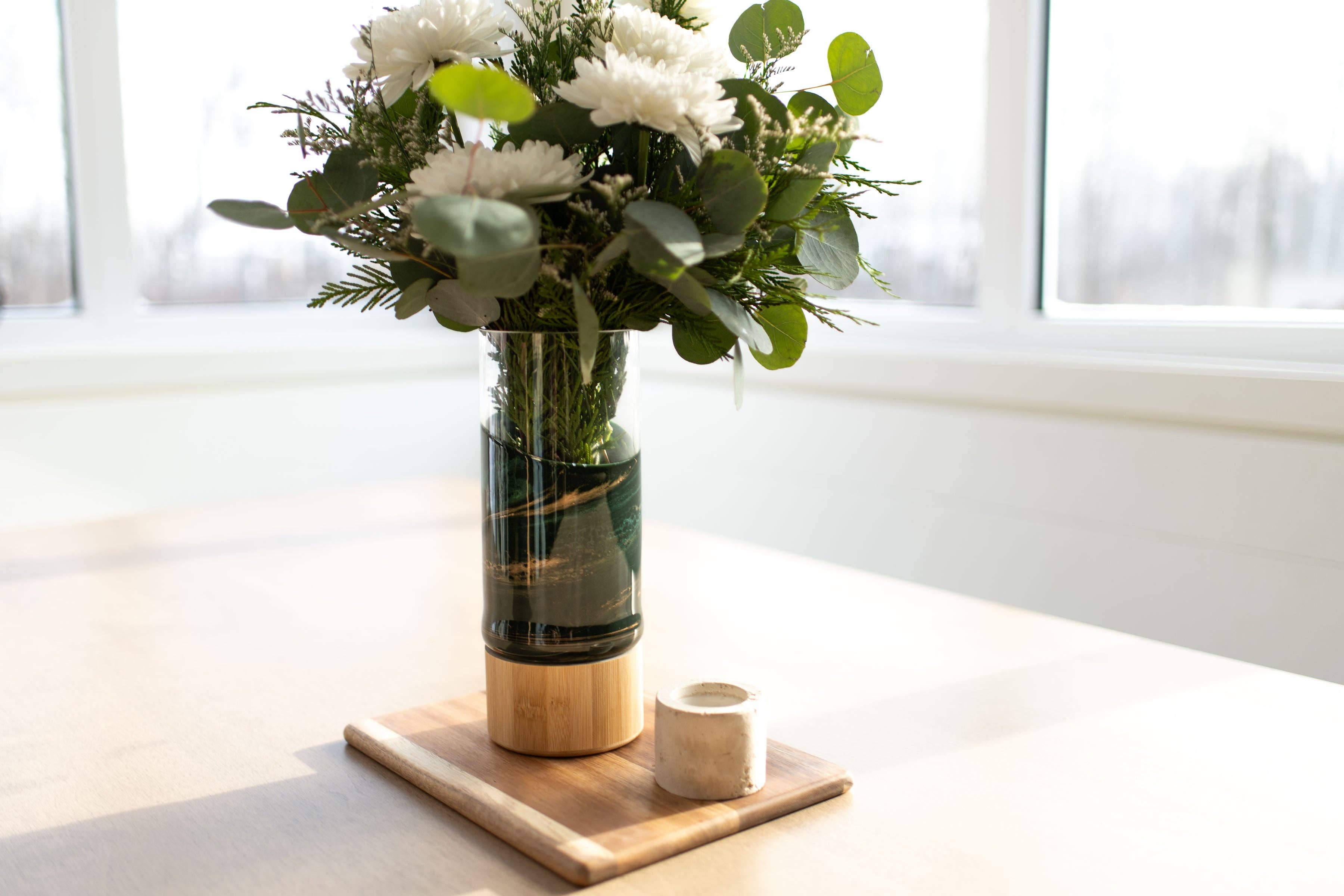 Lynn & Liana Designs - Wholesale Vase - NEW!!! Resin Accented Vase with Bamboo Base (NO TARIFFS)8