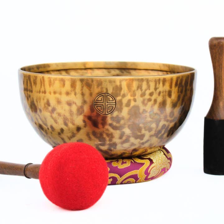 Bol chantant énergétique de pleine lune – Guérison des chakras et méditation du Népal - 4-24 pouces pour la vente par NadaYoga