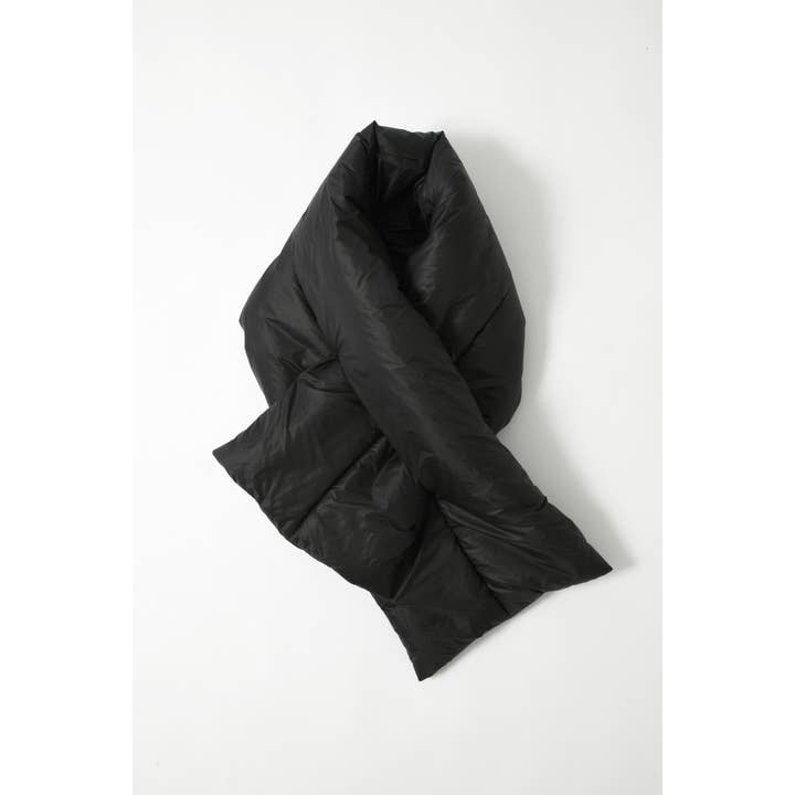 Abstract - Wholesale Scarf - Women's - Water-repellent recycled nylon padded scarf3