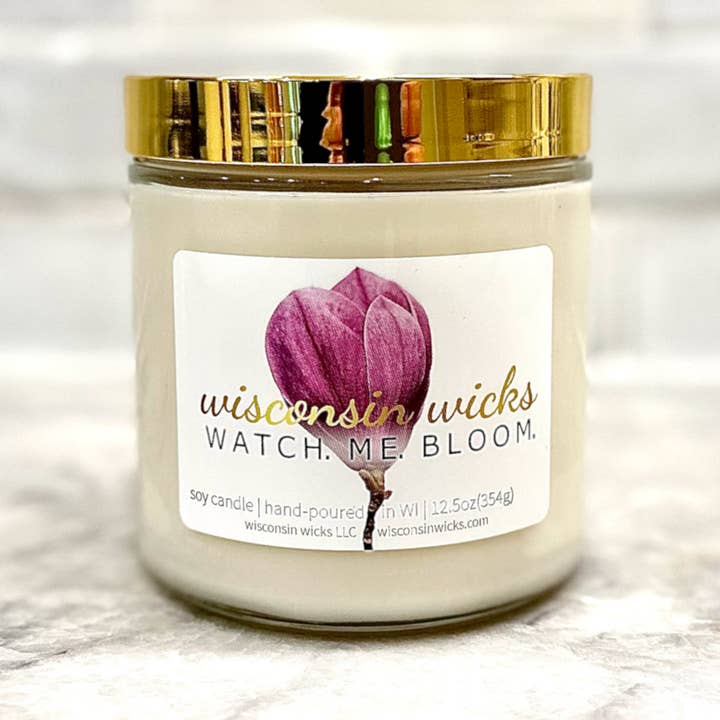 Bougie en pot de soja parfumée printanière « Watch Me Bloom » pour la vente par Wisconsin Wicks