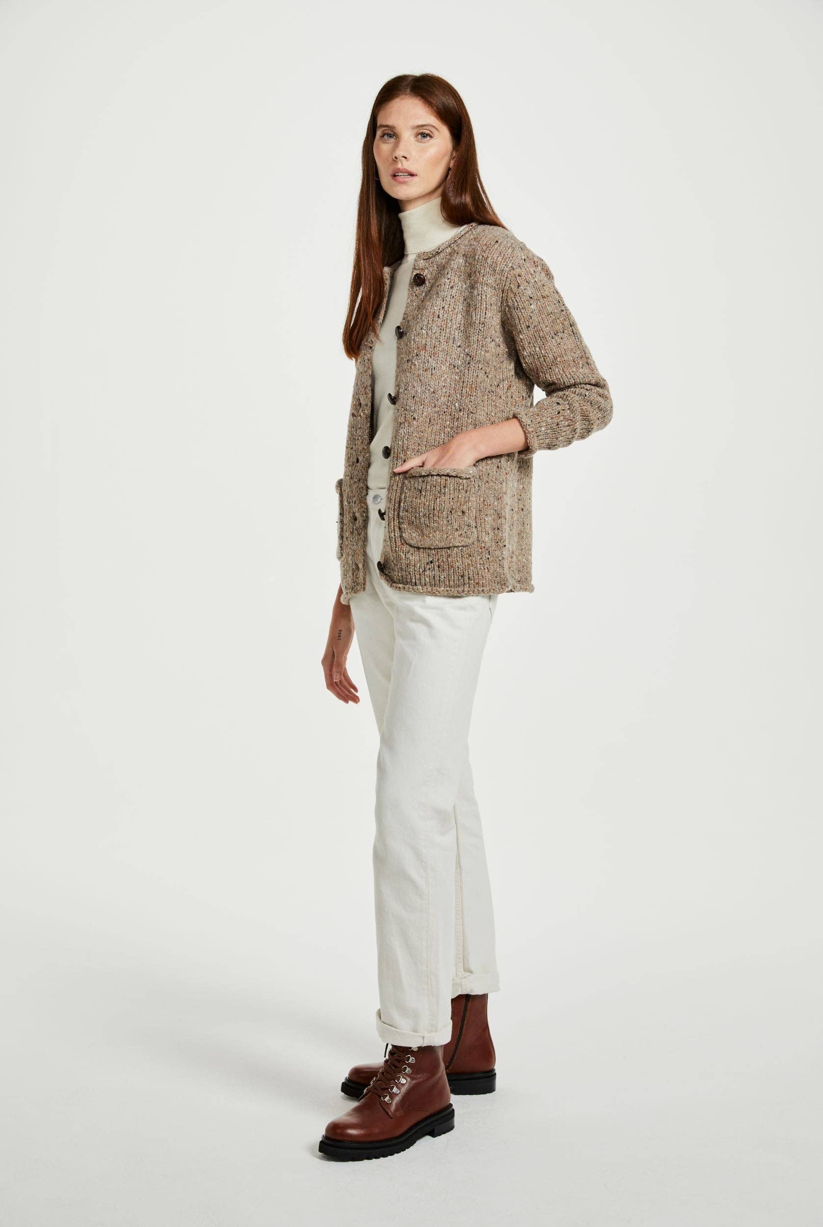 Aran Woollen Mills – Großhandel Strickjacke – Damen – Avondale Damen Tweed-Cardigan - Honig3