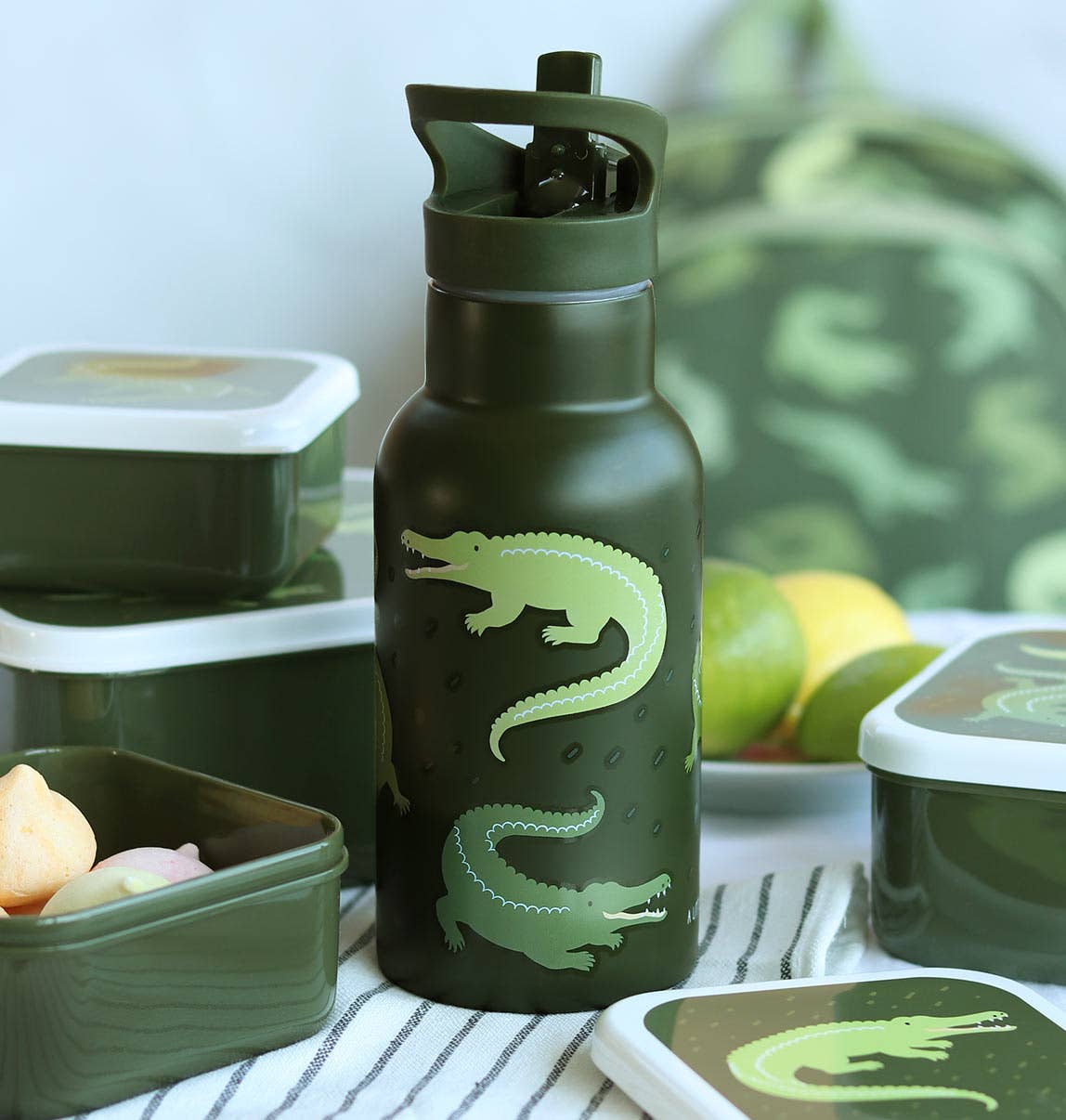 A Little Lovely Company – wholesale Water bottle – Kids stainless steel drink/ water bottle: Crocodiles4