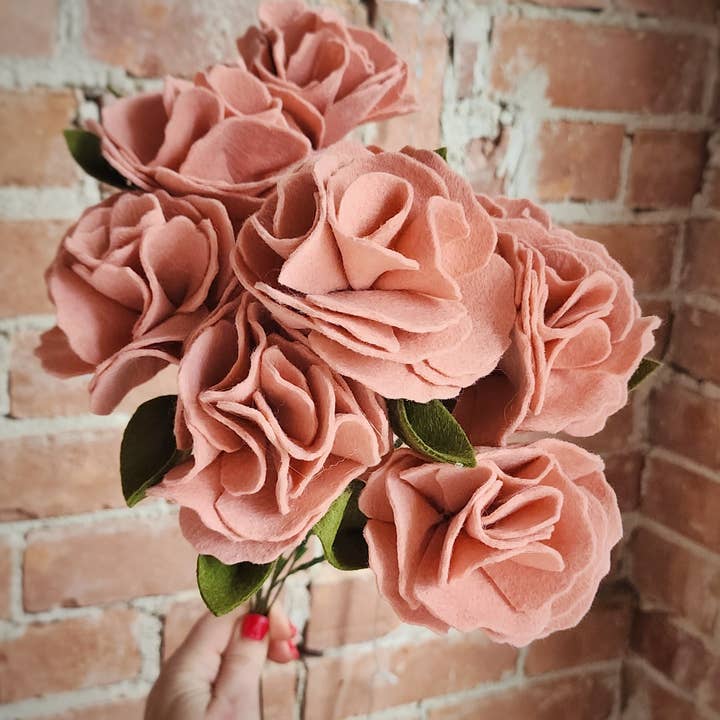 Madymae Felt Florals - Wholesale Artificial flowers - Felt Carnations