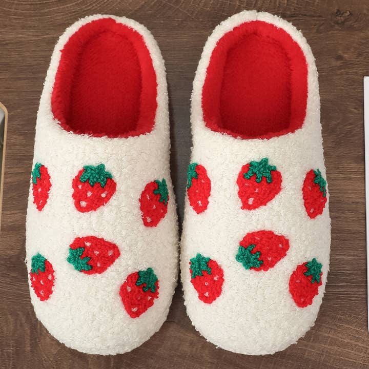 FASHIONABLE WARM HOME STRAWBERRY COTTON SLIPPERS_CWSHS1159 for wholesale by DOUBLJU