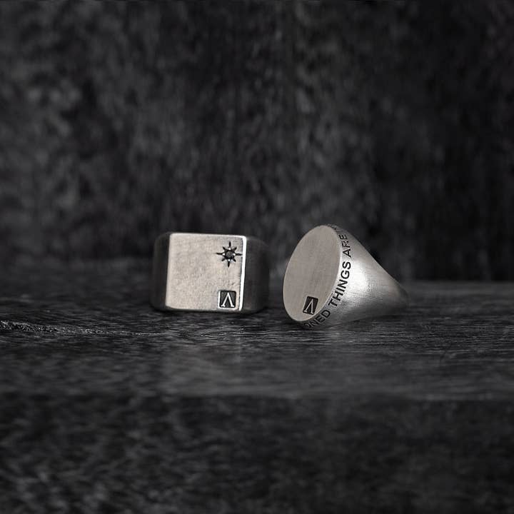 Anillo Sello Ovalado con Mensaje Grabado para venta al por mayor de NicolasAmbrosio