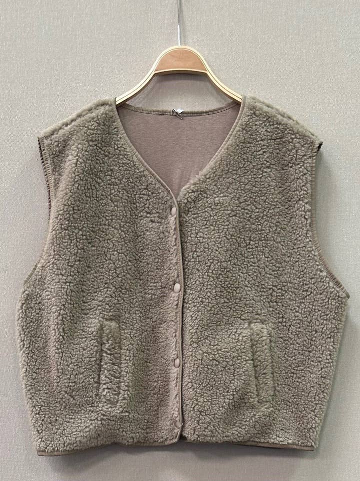 SWEET MAGIC MODA Y COMPLEMENTOS - Wholesale Outerwear Vest - Kids - SHEEPSKIN VEST 6