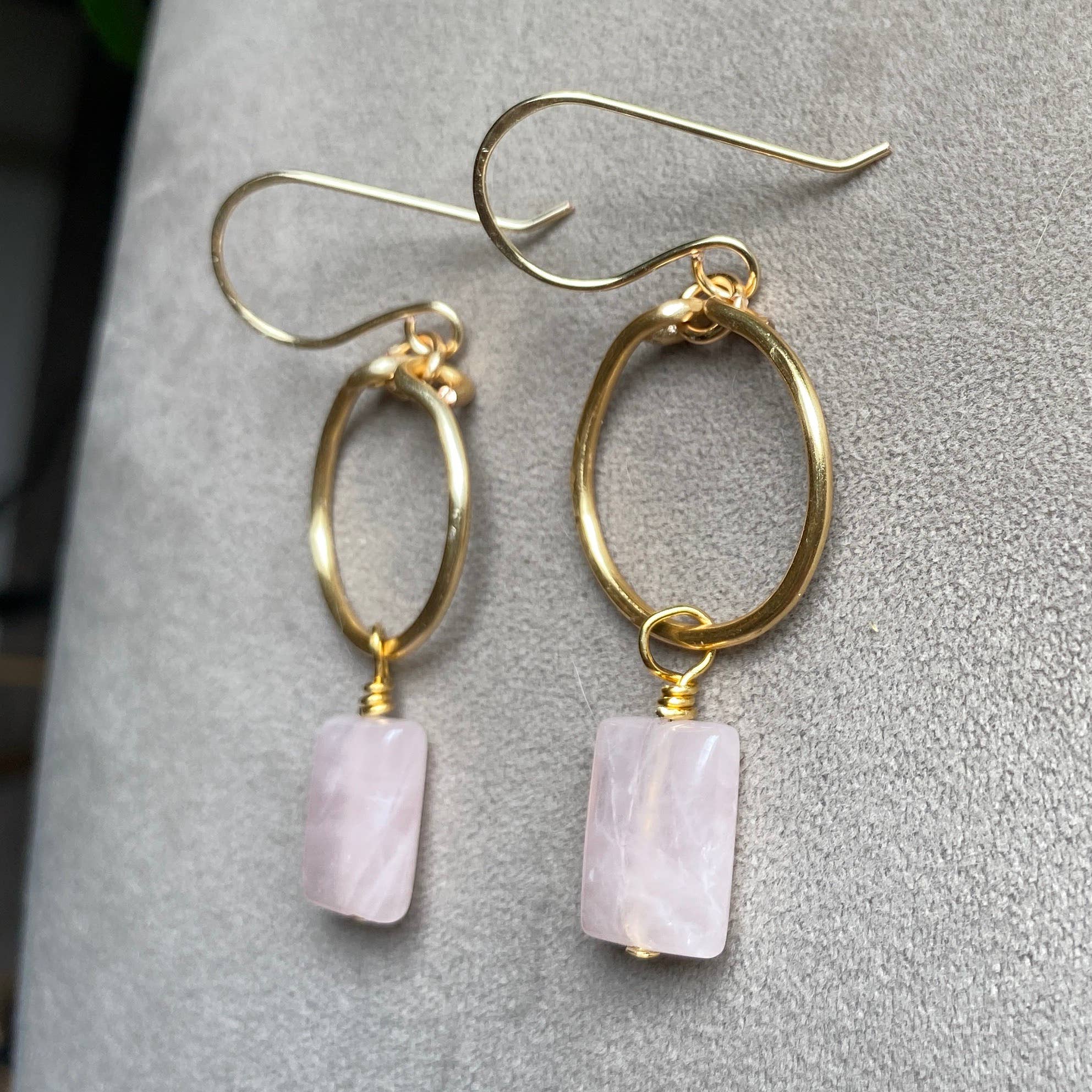 Marble Designs Jewelry - Wholesale Dangle Earrings - Gold Hoop Earrings Hammered Rose Quartz rectangle Drop3