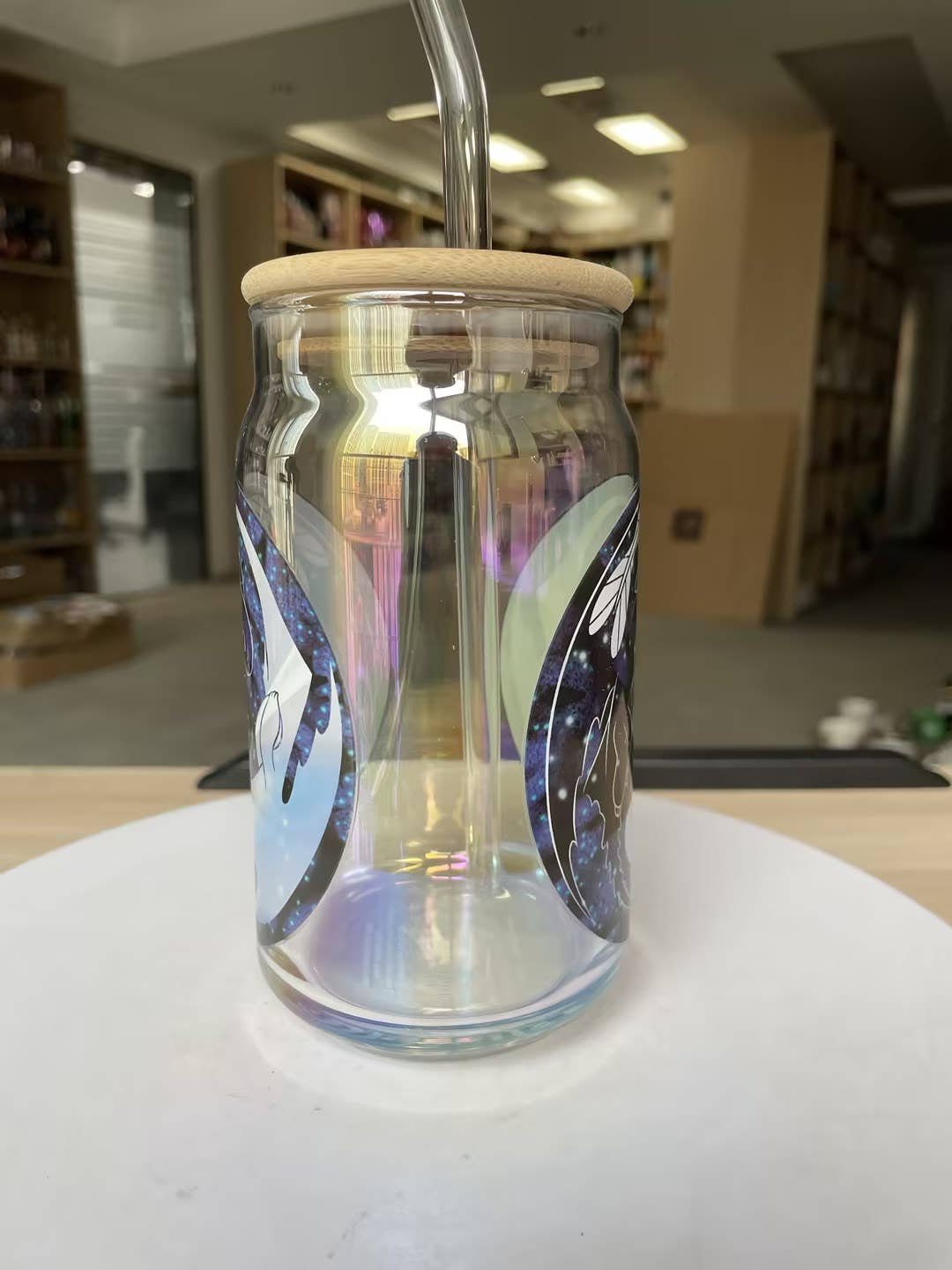 Silver Buffalo - Wholesale Drinking Glass/Cup - How to Train Your Dragon Night & Light 16oz Iridescent Glass4