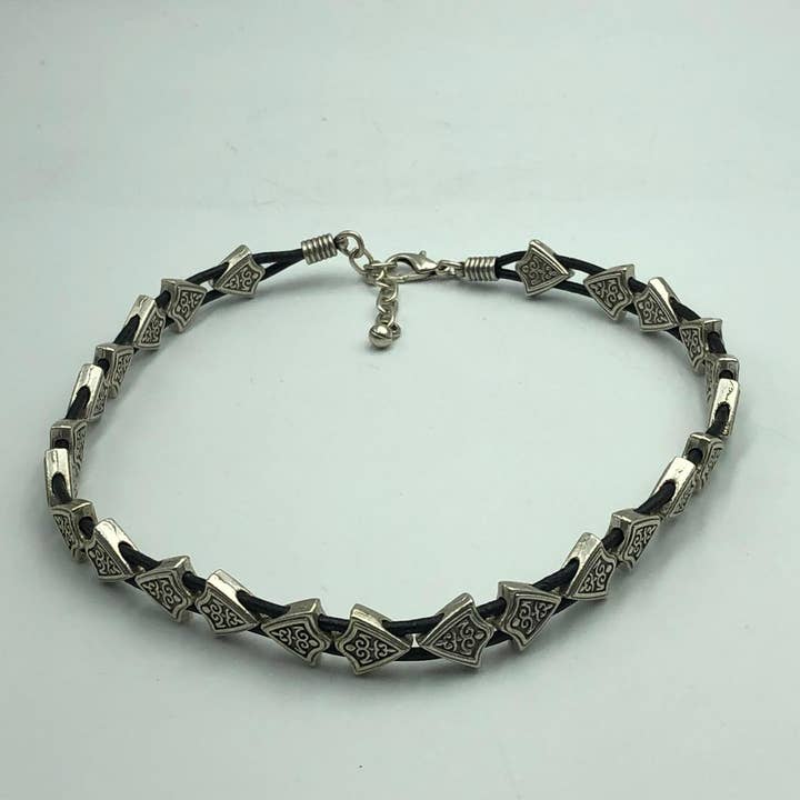 Collana con Freccia Bizantina per la vendita all'ingrosso da parte di Volare