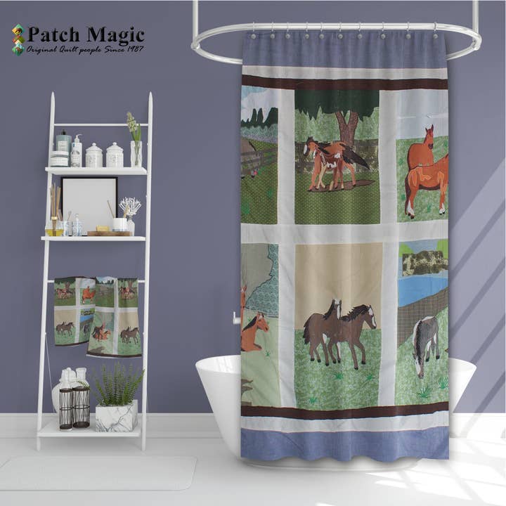 Rideau de douche Amis Chevaux 72"L x 72"H | Fait main pour la vente par Patch Magic
