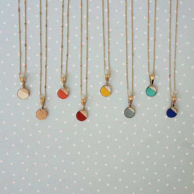 ateliermaimartin.com - Vente Colliers à pendentif - collier rond de cuir1