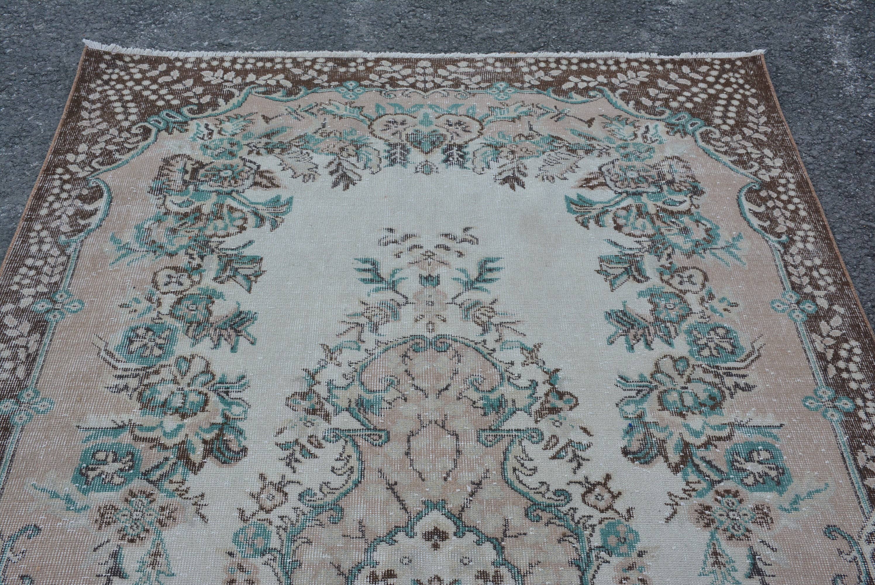 The Loom Wholesale - Wholesale Runner Rug - Handmade Wool Rug: Cream & Brown Classic Style5