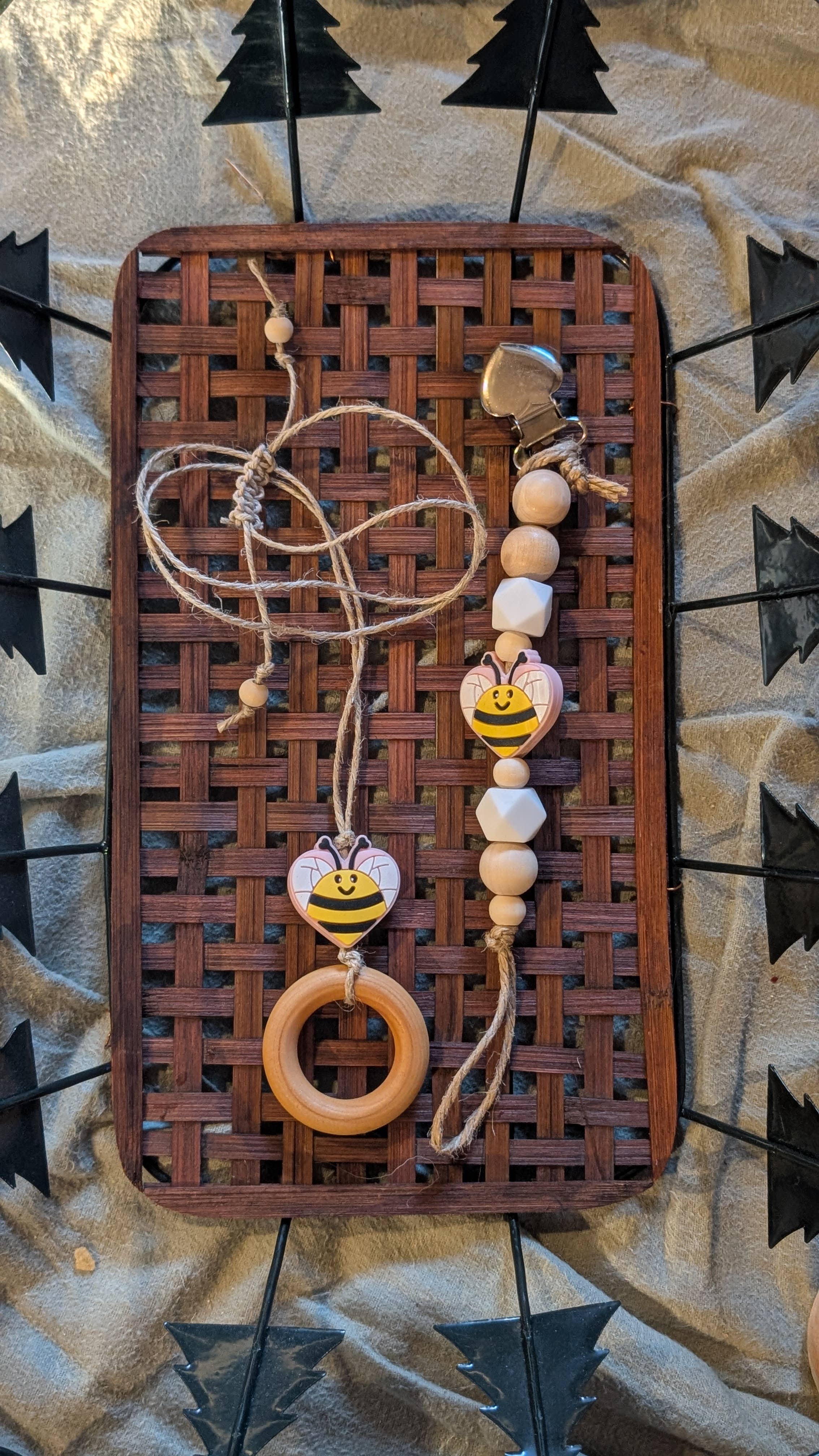 Brombie - Wholesale Jewelry Set - Mama nursing necklace with matching clip for pacifier or toy8