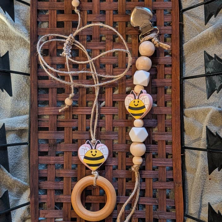 Brombie - Wholesale Jewelry Set - Mama nursing necklace with matching clip for pacifier or toy8