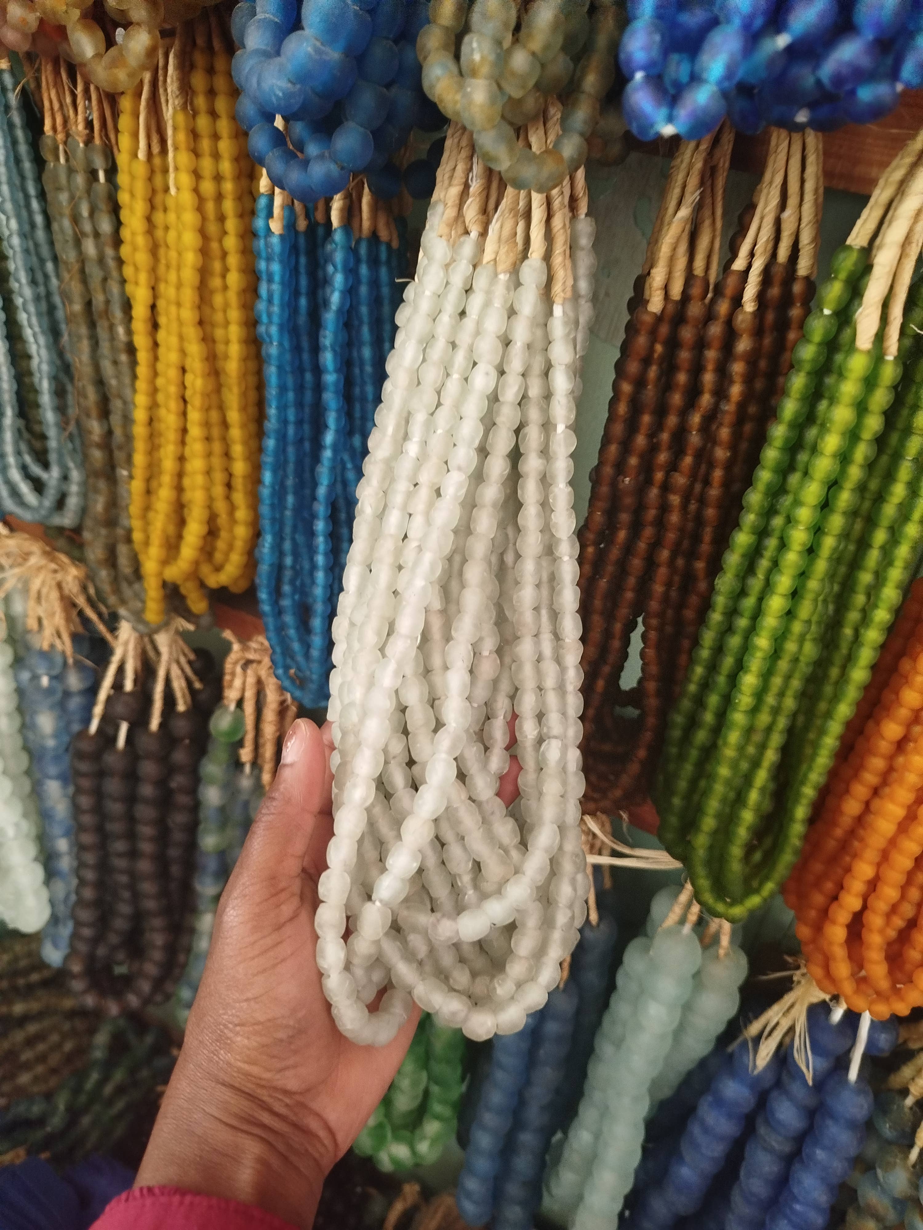 African Craft Collection - Vente Perle - Perle en verre recyclé en poudre du Ghana - Pour la fabrication de bijoux11