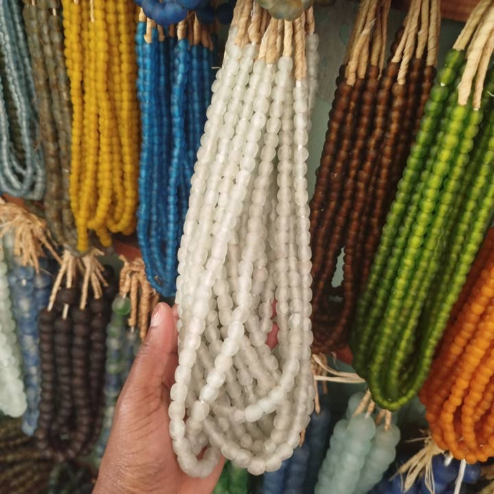 African Craft Collection - Vente Perle - Perle en verre recyclé en poudre du Ghana - Pour la fabrication de bijoux11