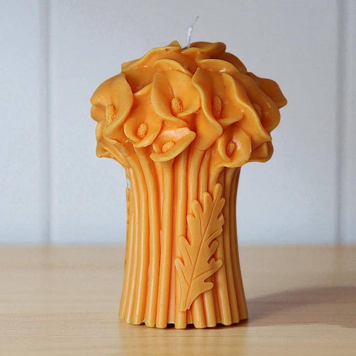 Calla Lily Bouquet Candle for wholesale by Agaboo Candle