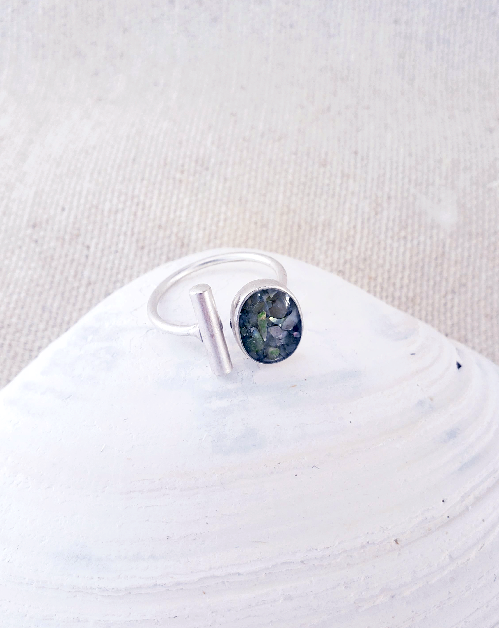 Maine Shellware - Wholesale Single Stone/Solitaire Ring - Antique Silver Oval Ring10