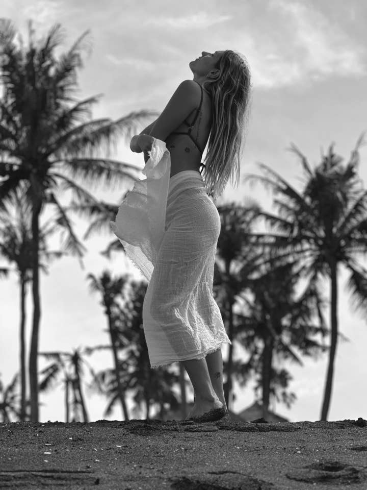 Oyster Suncare Pty Ltd - Wholesale Swim cover-up – Women’s - Castaway Sarong by Oyster Suncare 2