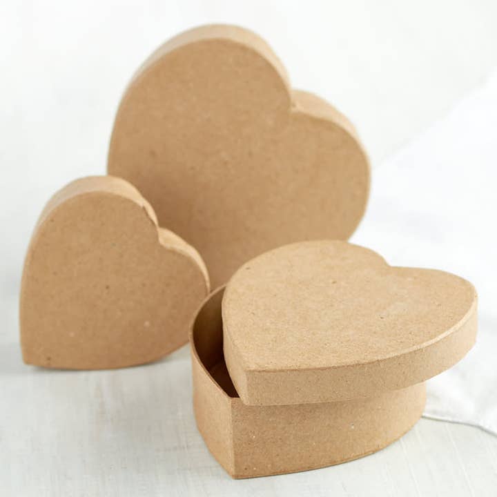 Kant-en-klare 3-delige hartvormige papier-maché doos set voor wholesale door Factory Direct Craft