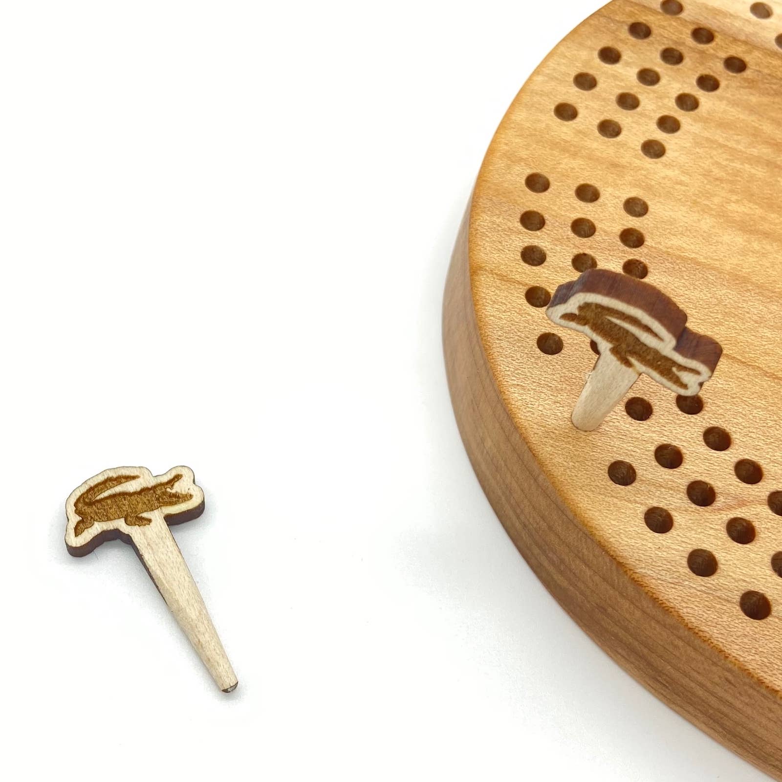 Cast & Carve - Venta al por mayor Juegos de mesa - Pinzas para cribbage, diseño de vida silvestre y cualquier diseño personalizado8