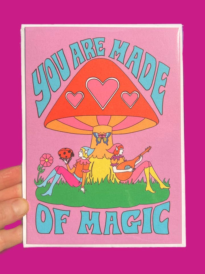 Biglietto di auguri a forma di fungo «You Are Made of Magic Elves», formato A7, grande per la vendita all'ingrosso da parte di Astral Weekend